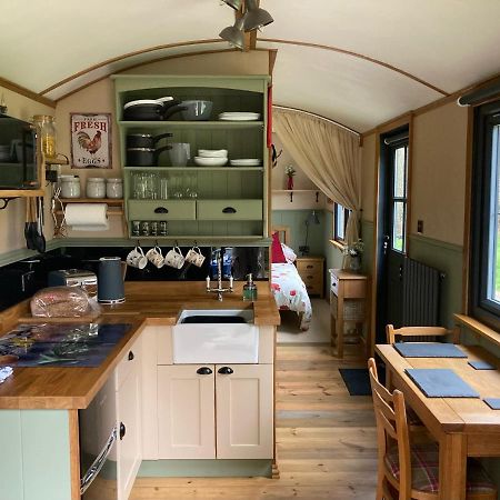 Brook The Shepherd Hut Saltash Kültér fotó